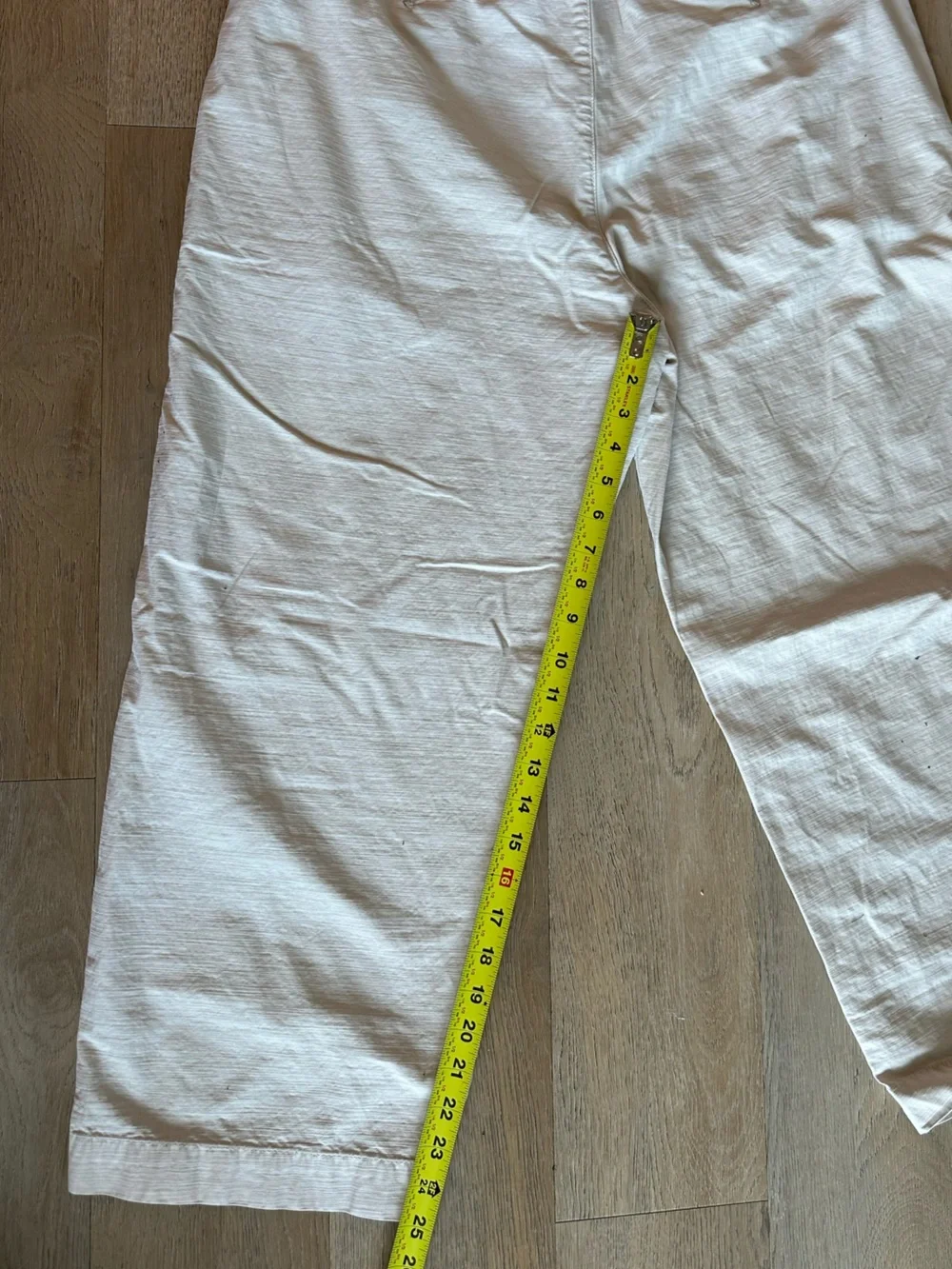 Everlane Men's Cream Chino Pants